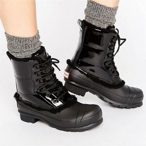 Hunter Women’s Black Original Patent Leather Shearling Lined Lace-up Boot